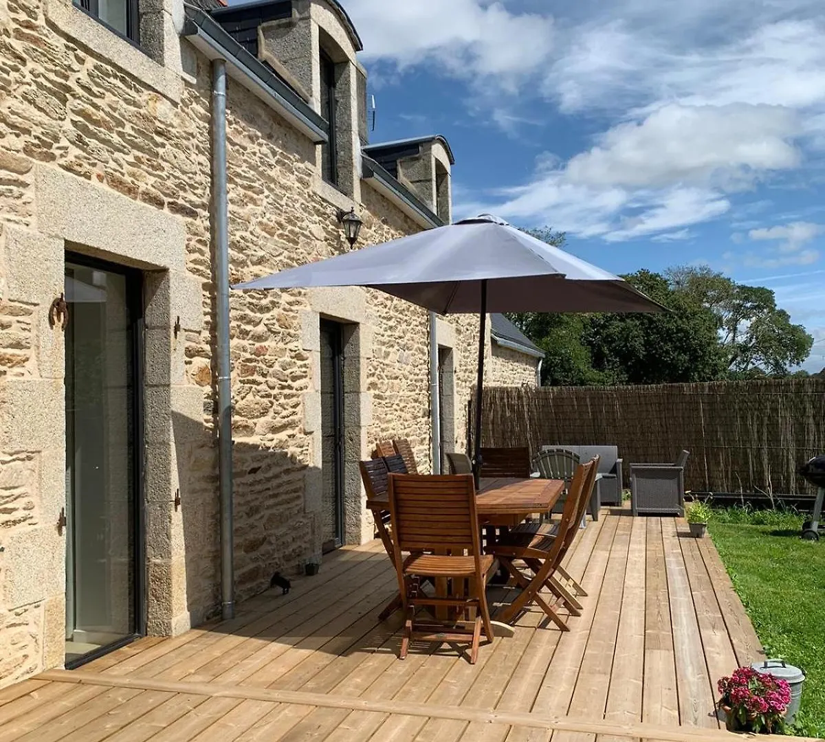 Holiday home Les Ecuries Du Nevez Villa Ploneour-Lanvern France