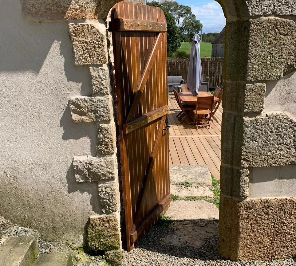 Les Ecuries Du Nevez Villa Ploneour-Lanvern 0*,
